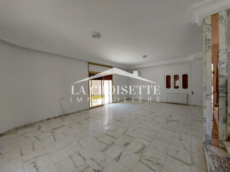 Villa S+6 à La Marsa